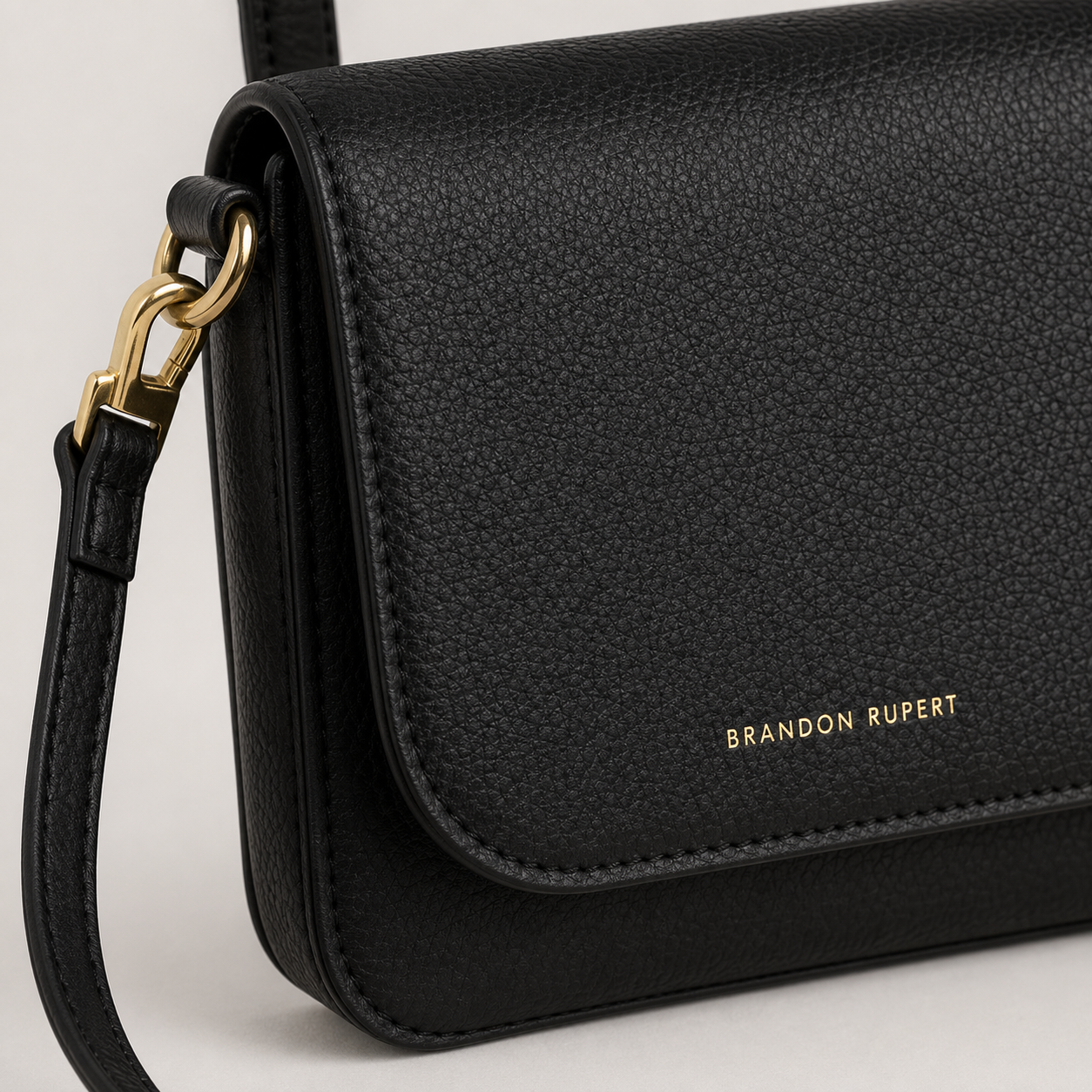 The Metro Crossbody